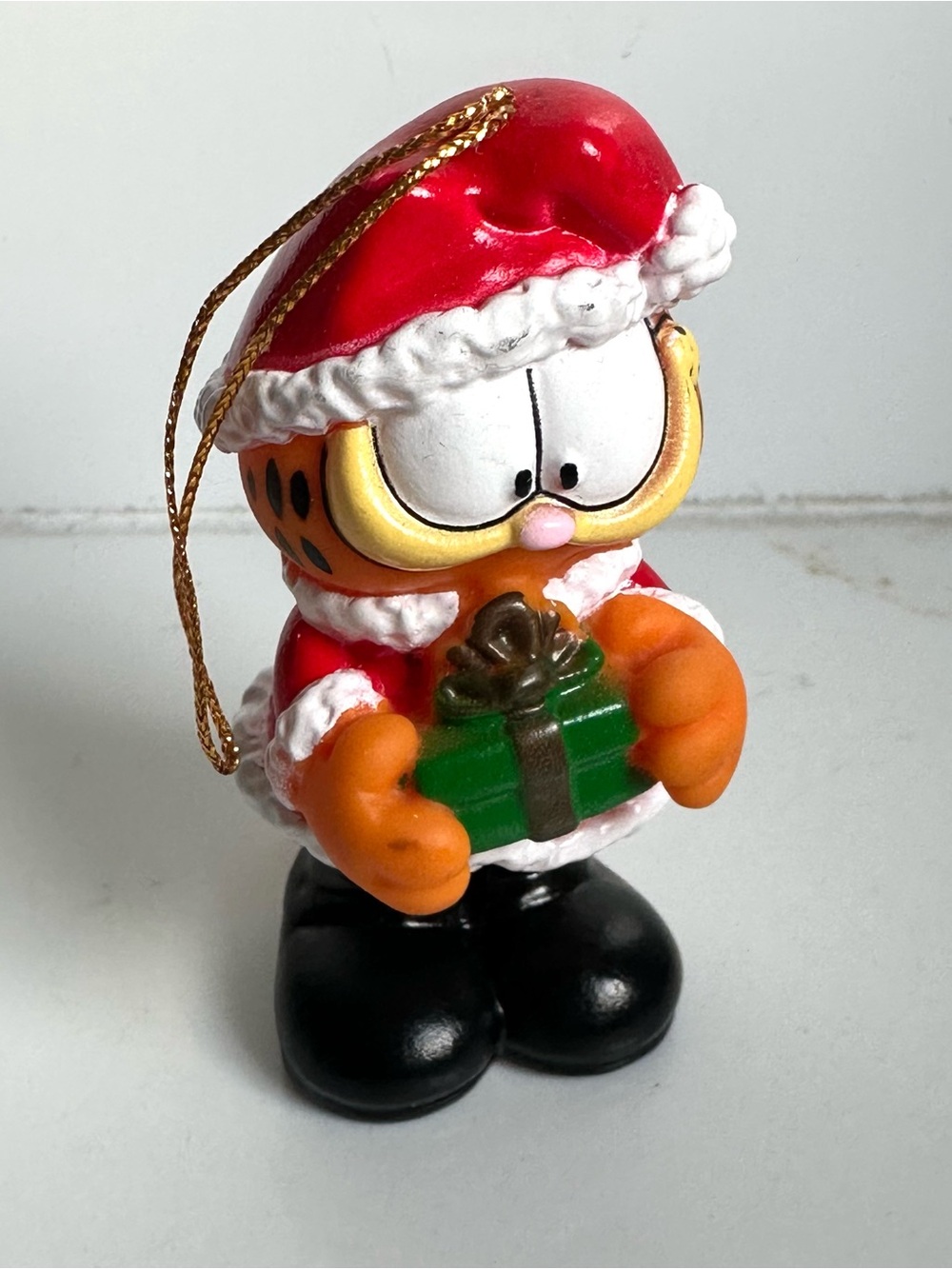 vintage 1996 Paws Inc Garfield Christmas ornament